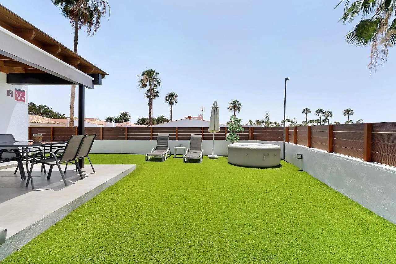 Casa Luna Kingbed And Jacuzzi location